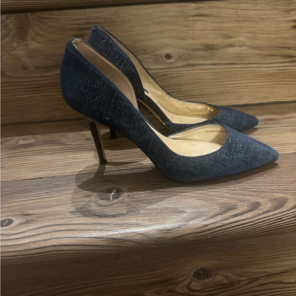 White House Black Market Navy Women's Heels